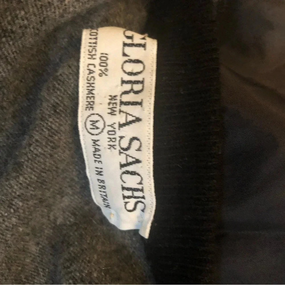 Gloria Sachs 100% Cashmere Vintage Button Crewneck Sweater Medium - Picture 9 of 9
